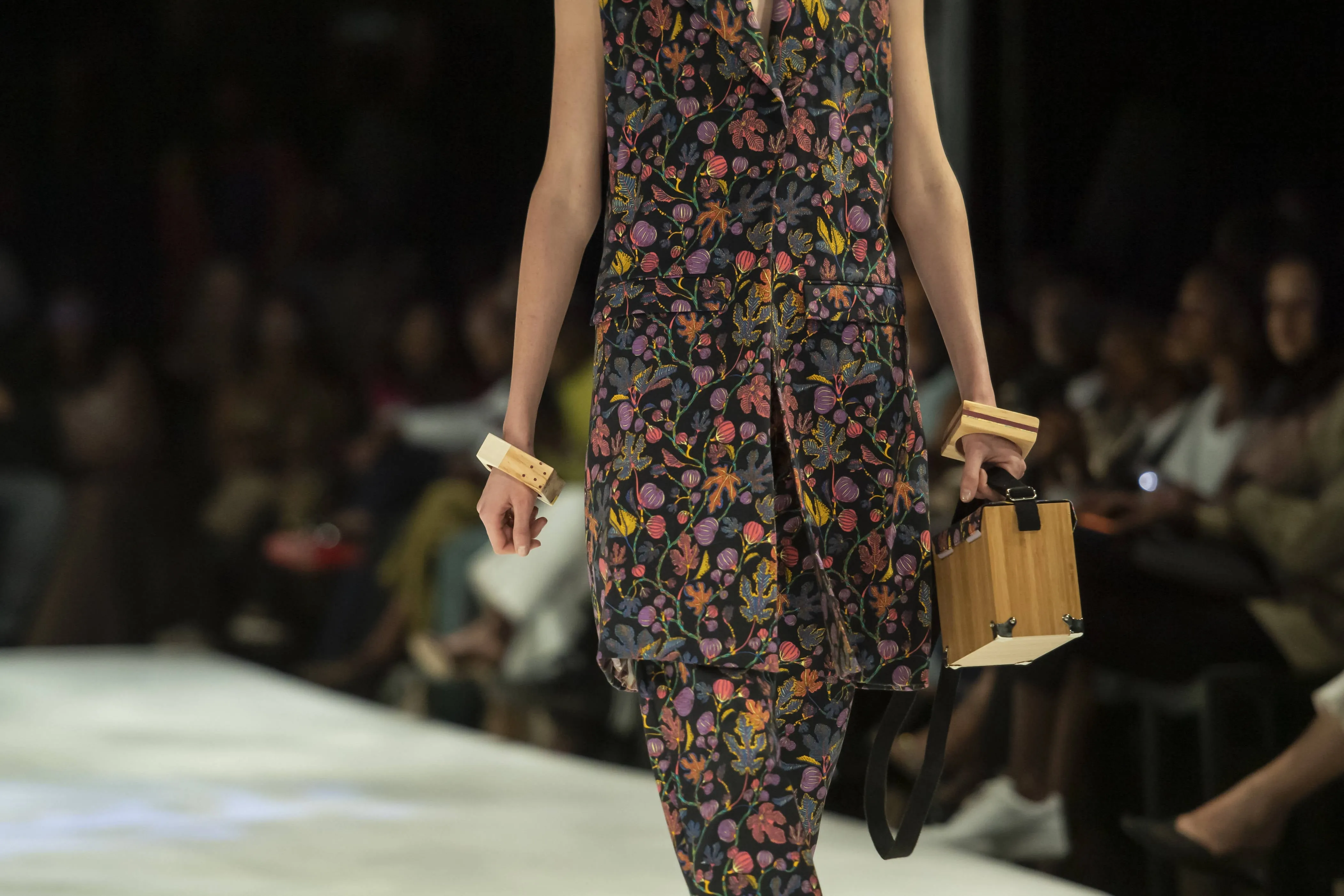 Danielle Frylinck Simone Sleeveless Coat