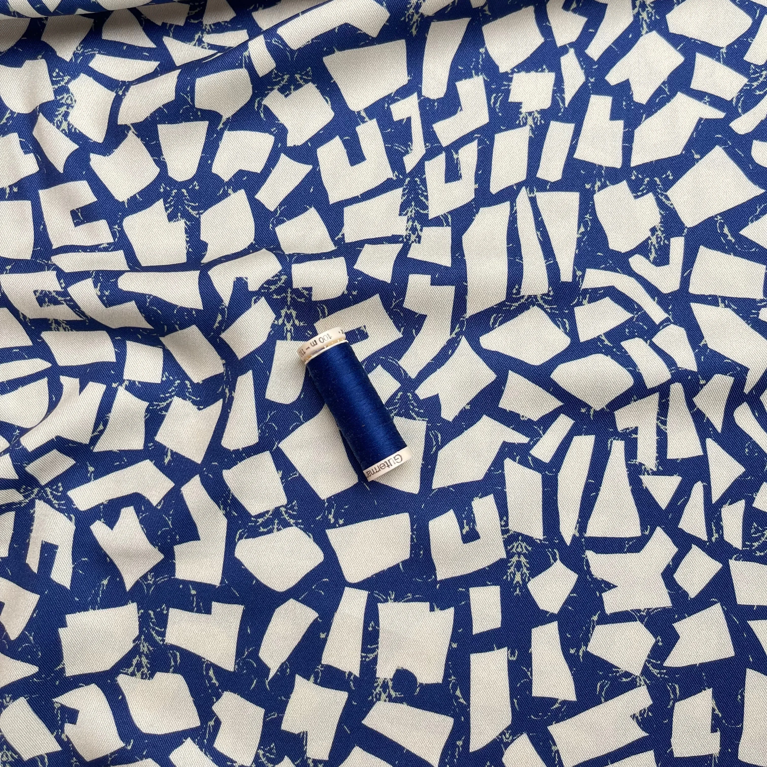 Light & Lush - Small Pieces Viscose Twill Fabric
