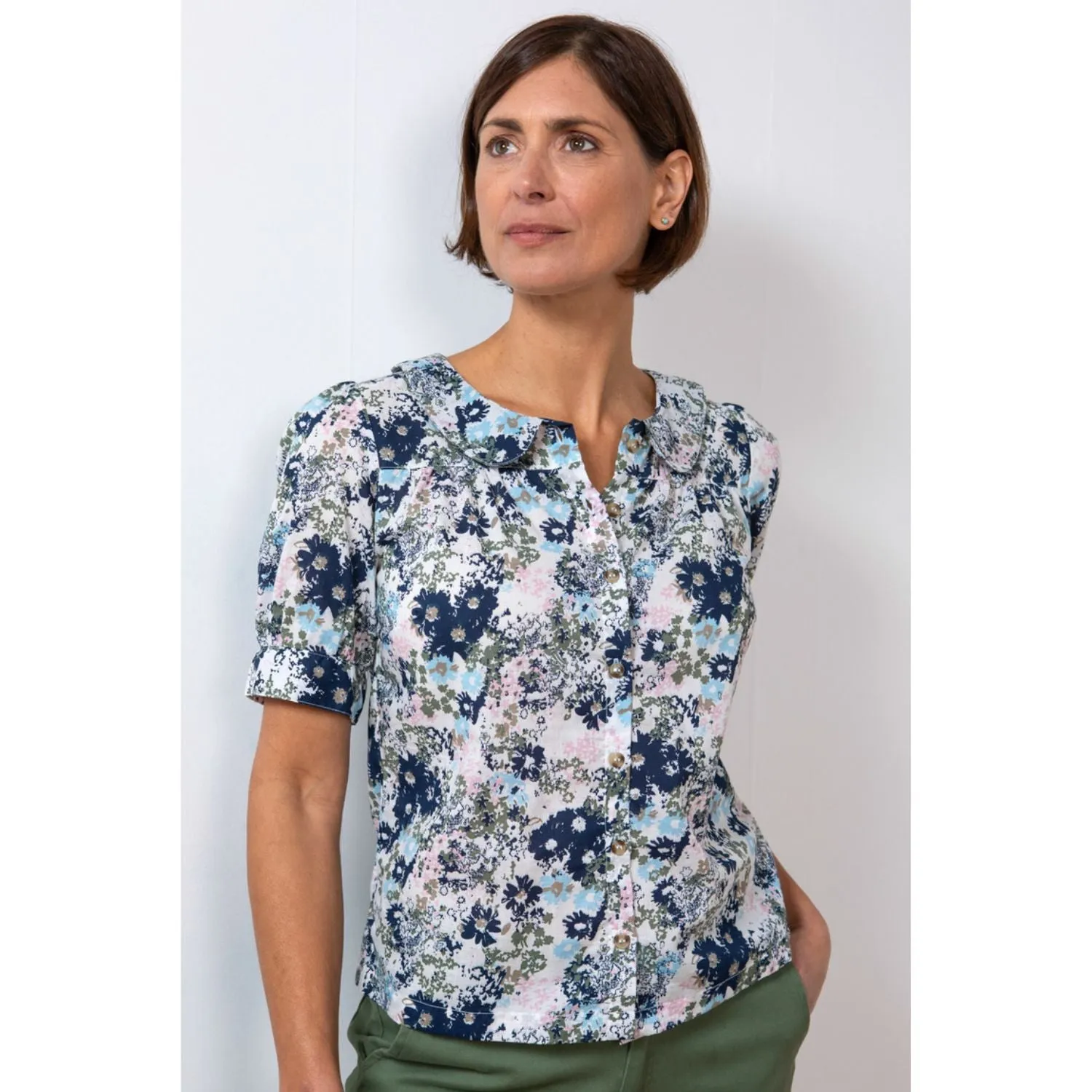 Lily & Me 20 White Lily Meadow Spray Top