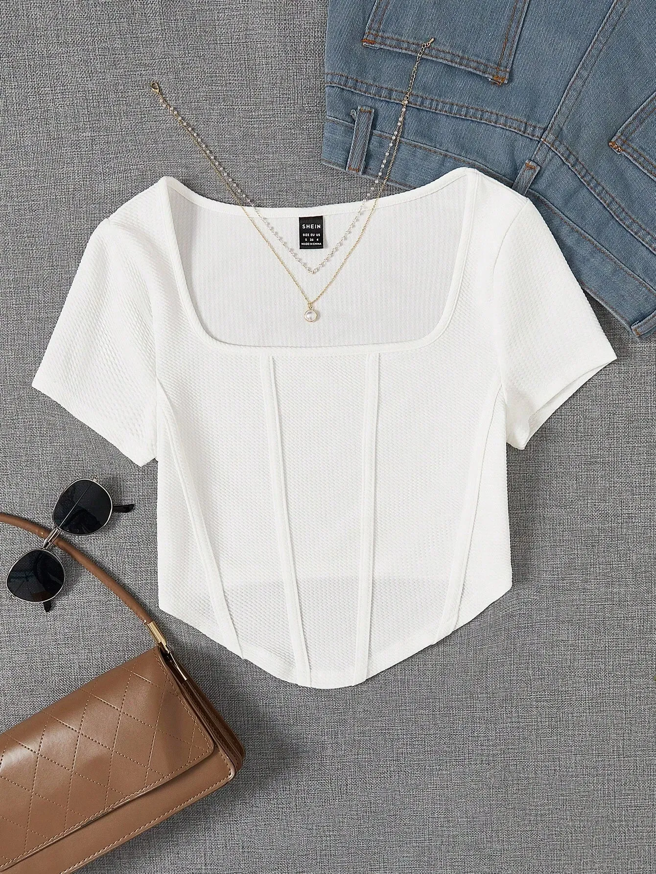 SHEIN EZwear Summer Outfit Square Neck White Seam Front Tee
