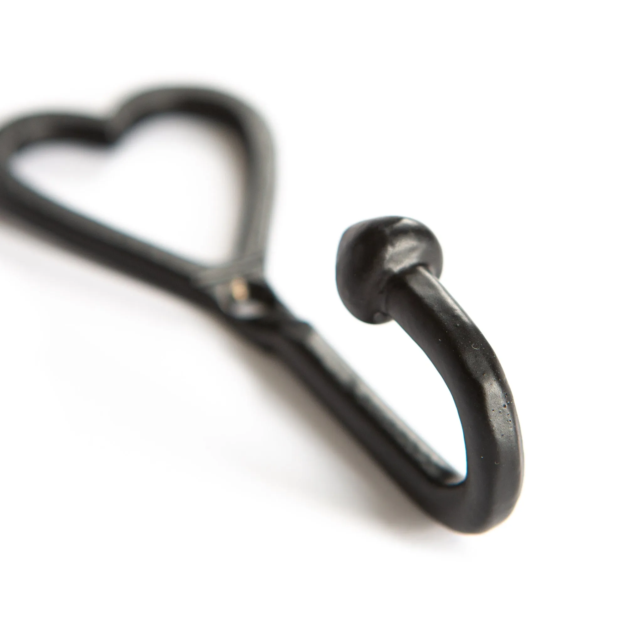 Single Heart Hook - W40mm x H100mm - Black