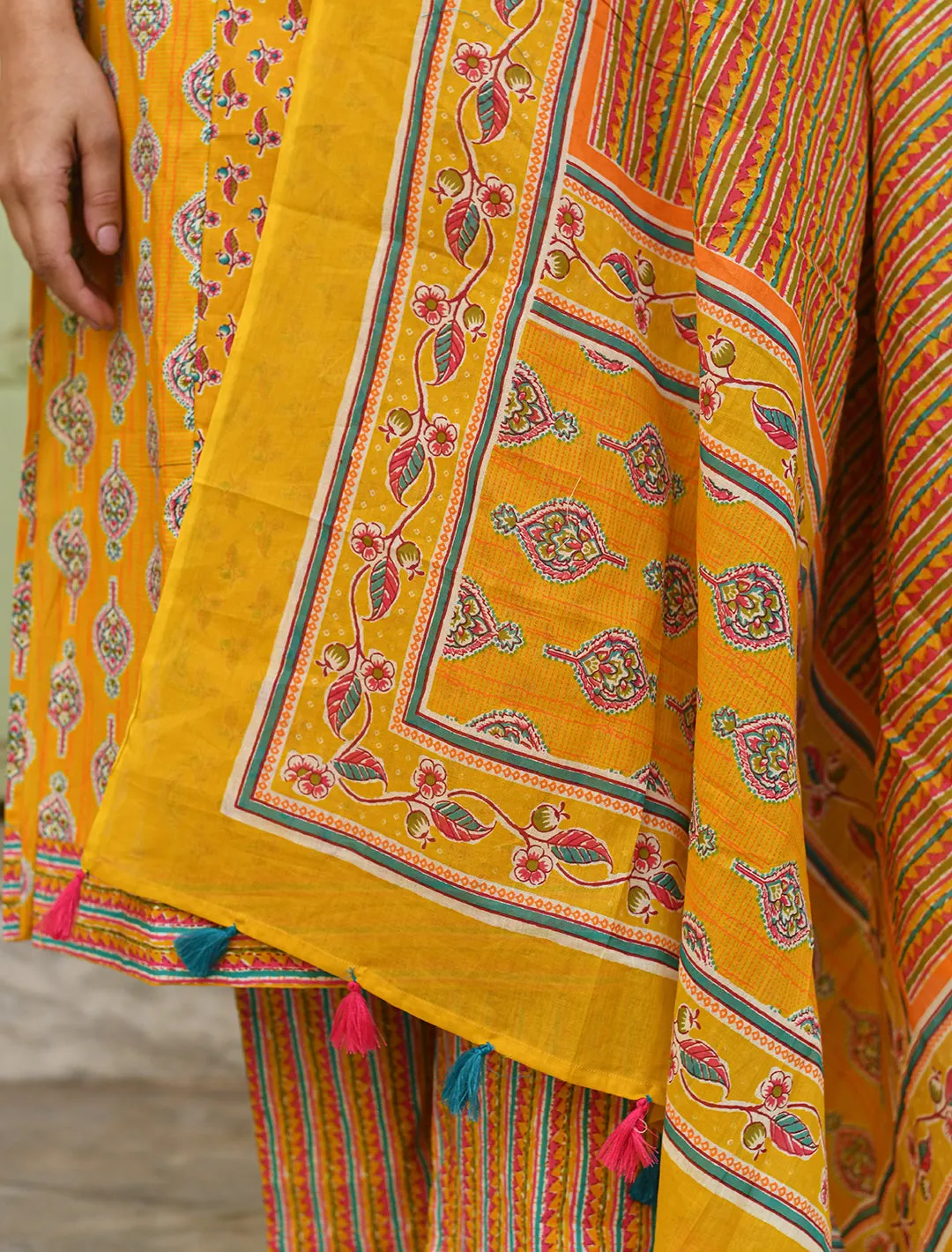 Yellow Pure Cotton Floral Printed Regular 3-Piece Kurta Suit Set