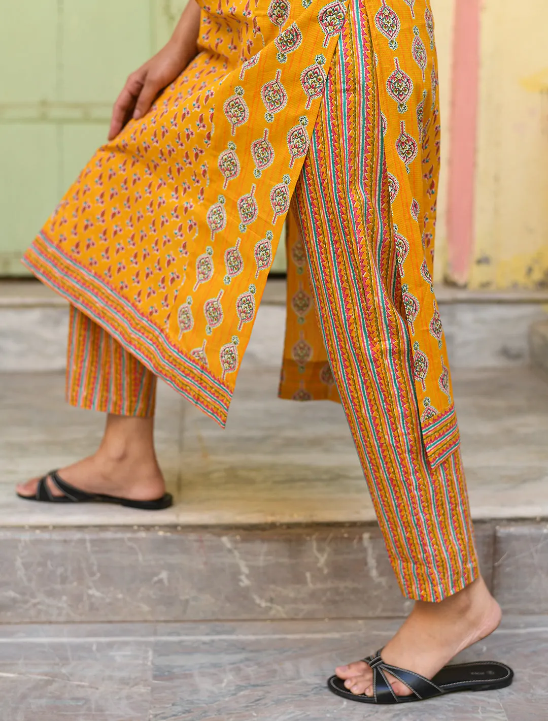 Yellow Pure Cotton Floral Printed Regular 3-Piece Kurta Suit Set